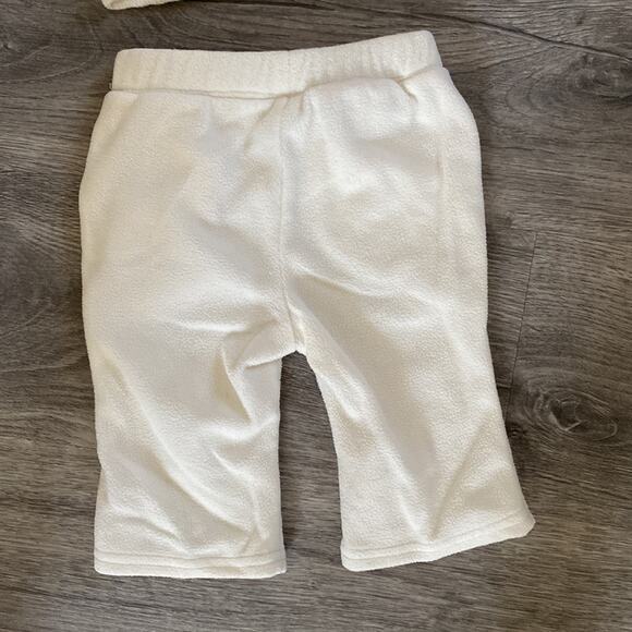 Baby GAP cream fleece sweatsuit Size 3-6 Months - Picture 3 of 7